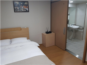 노약자 이용가능 객실 내부2 사진