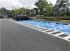 장애인전용주차장 사진